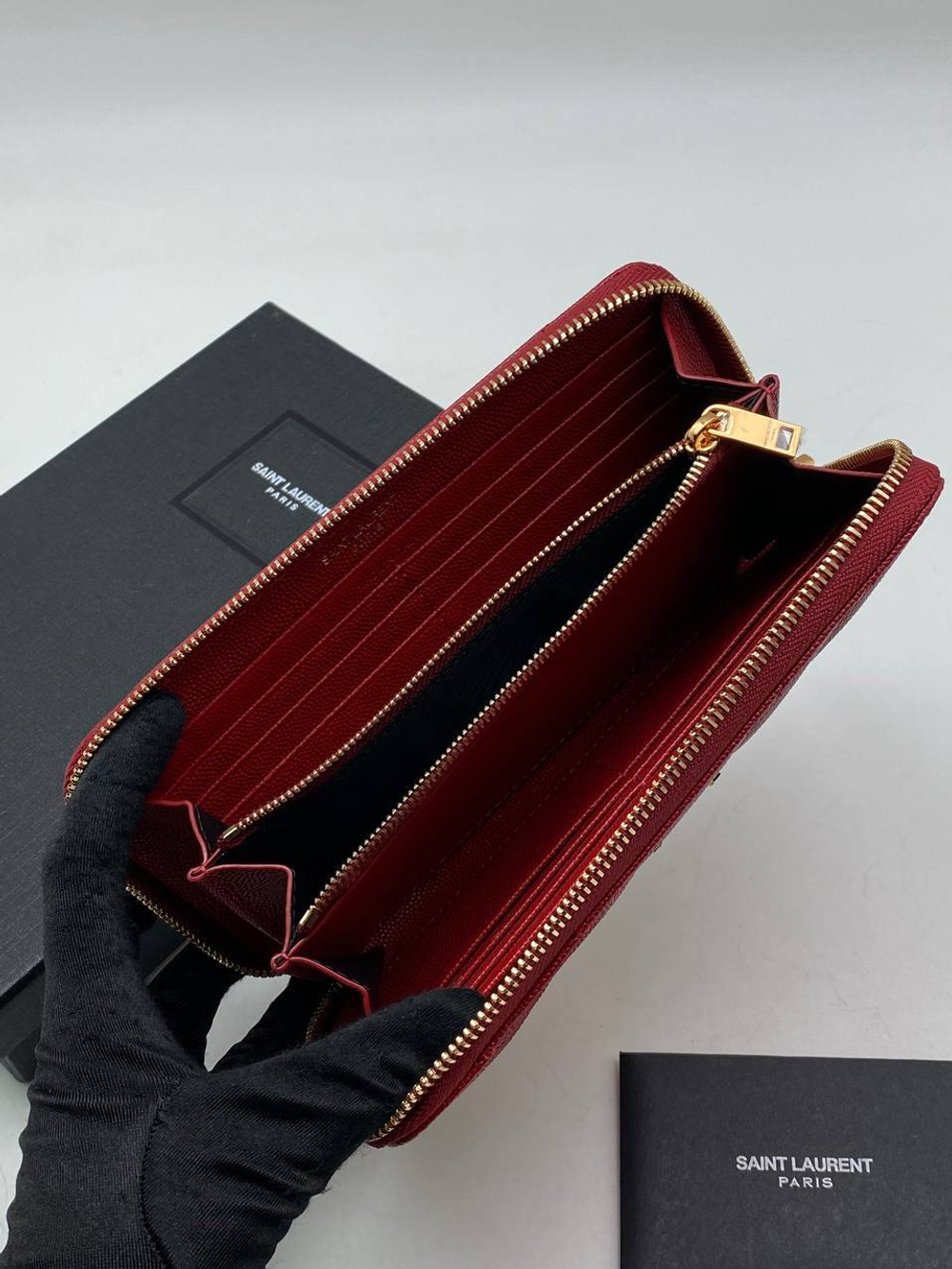 Кошелек Yves Saint Laurent