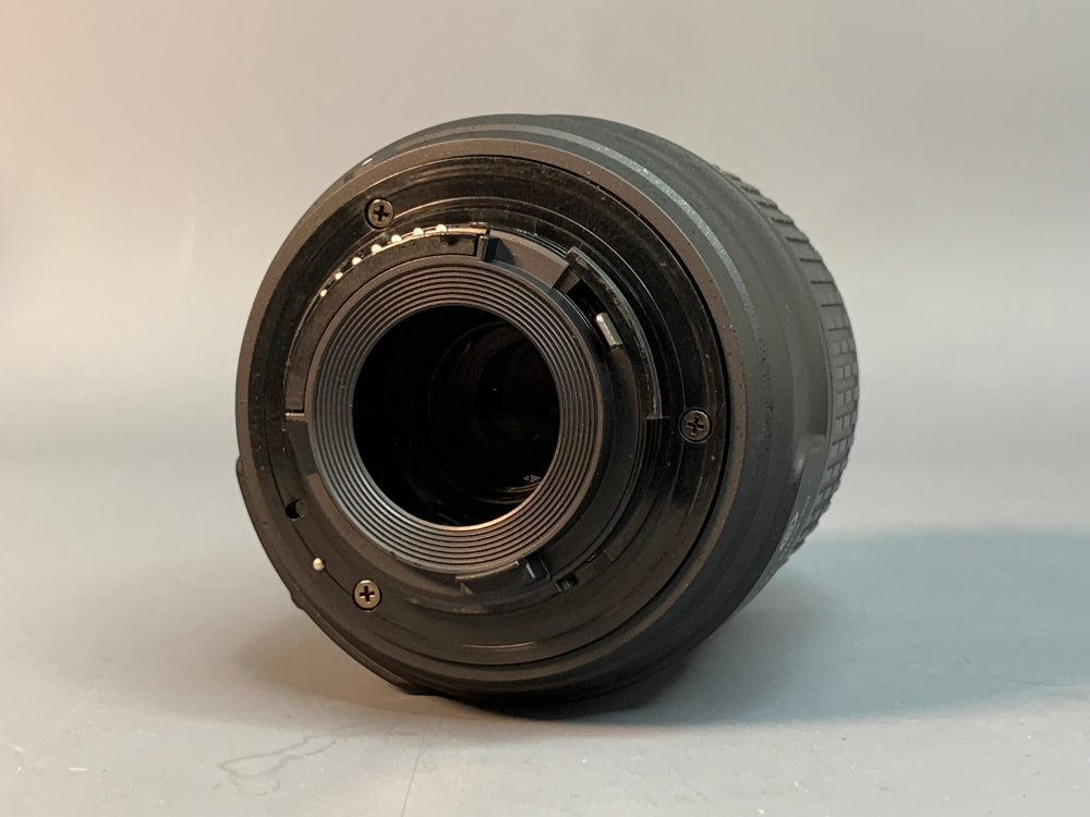 Nikon D5100 Kit 18-55mm 3.5-5.6G VR 205 кадров