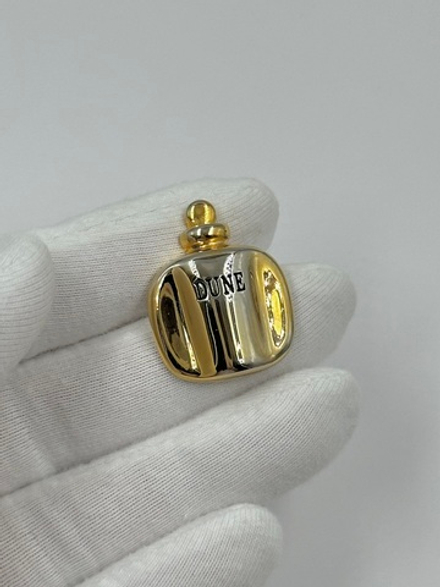 Брошь пин в виде флакона духов Dune Christian Dior