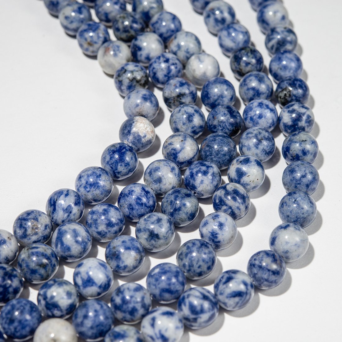 Содалит натуральный, 10,8мм, шар