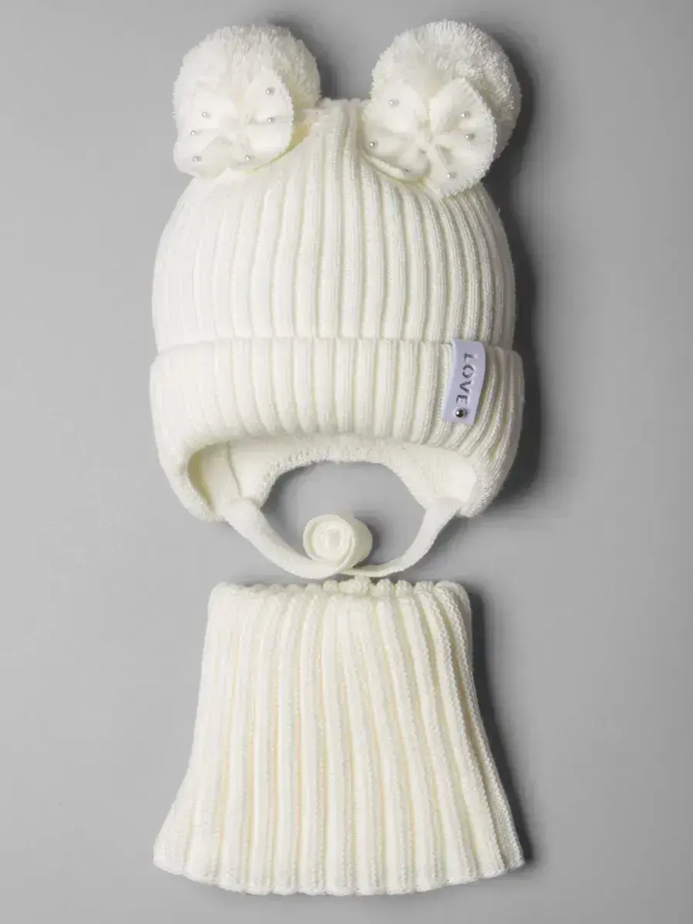 Шапка для девочки на осень