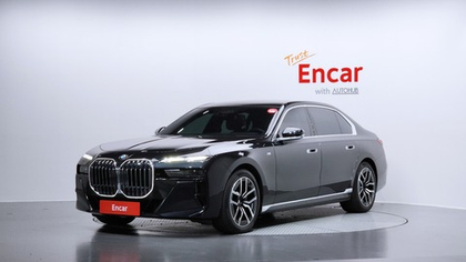 BMW 7 серии (G70) 740i sDrive M Sport
