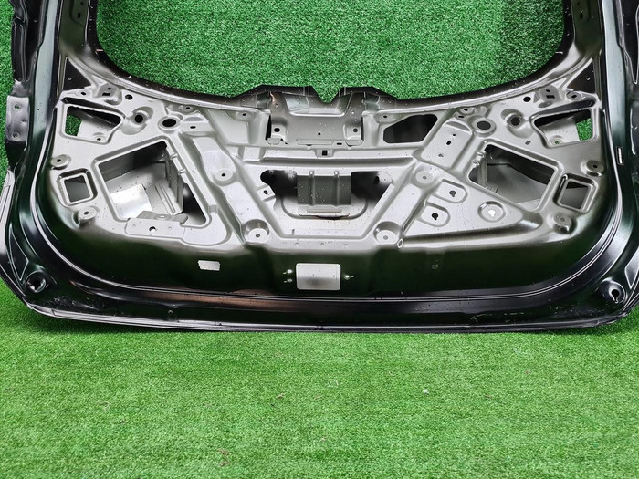 Крышка багажника Hongqi HS5 (2019-н.в.)