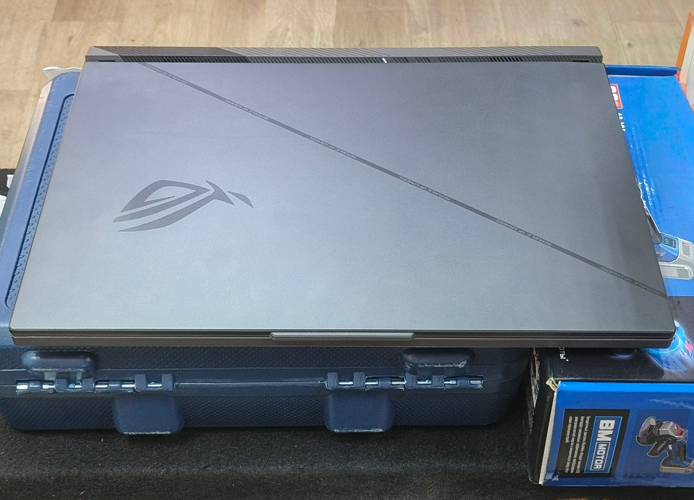 18" Ноутбук ASUS ROG Strix G18 G814JVR-N6010