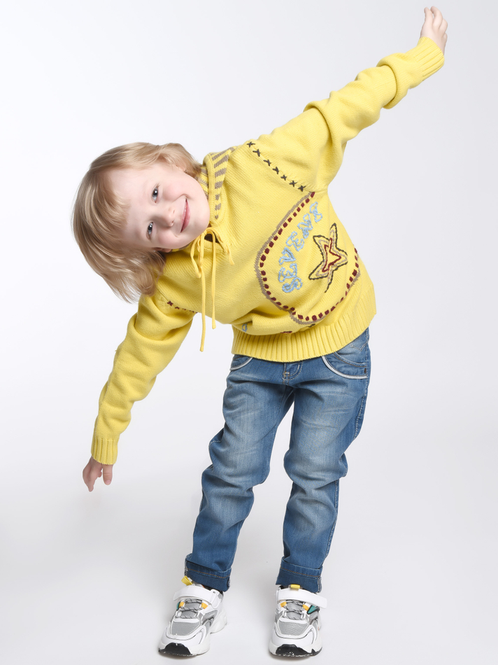 Свитер с капюшоном для мальчика