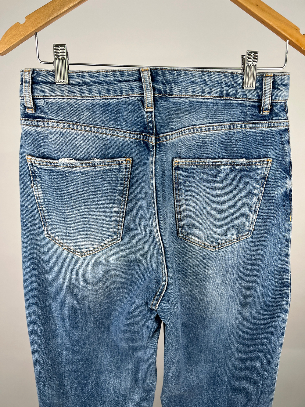 Джинсы Bershka