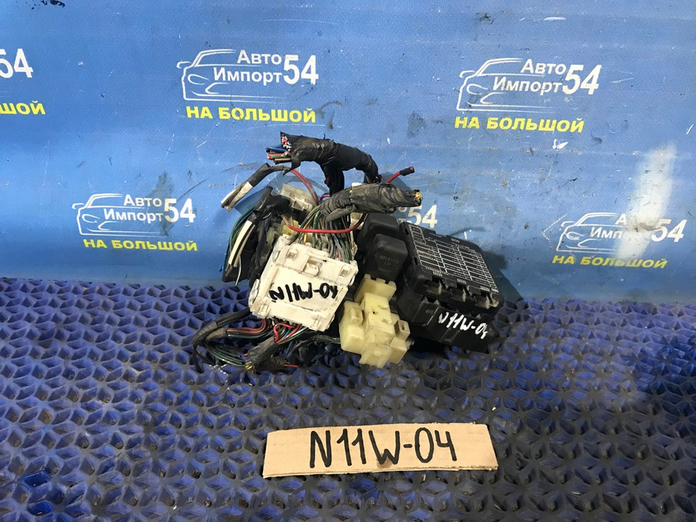 Блок предохранителей салонный MITSUBISHI RVR 1996