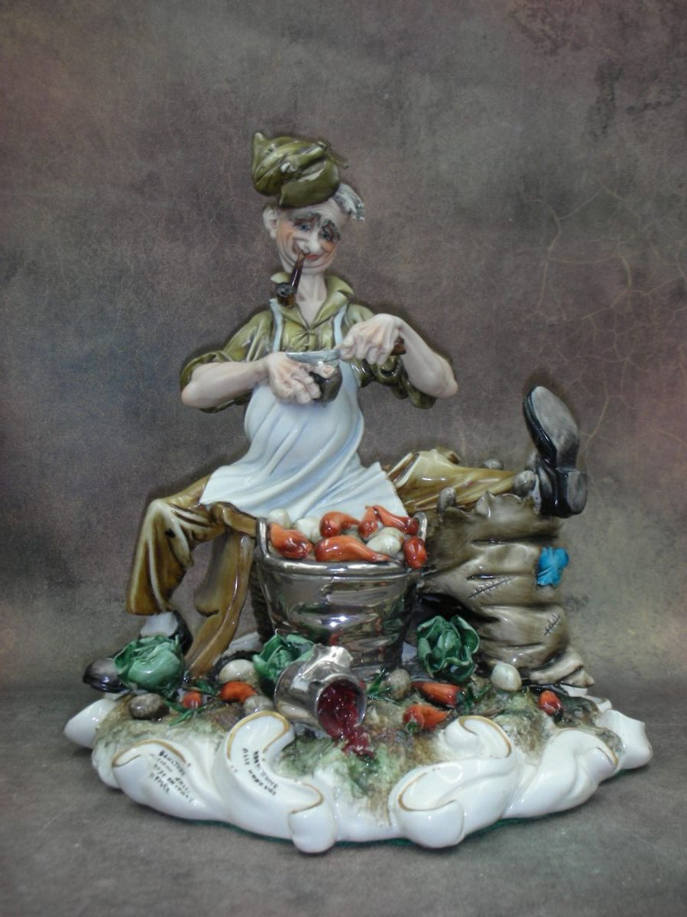 Статуэтка. Фарфор. Повар. Capodimonte. Италия