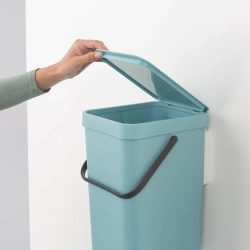 Brabantia Контейнер для мусора Sort & Go 12л мятный 109744