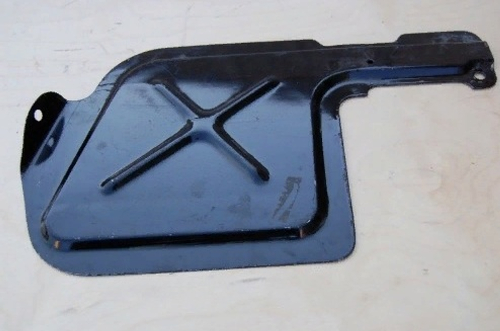 Брызговик двигателя левый 3302-8403167-10