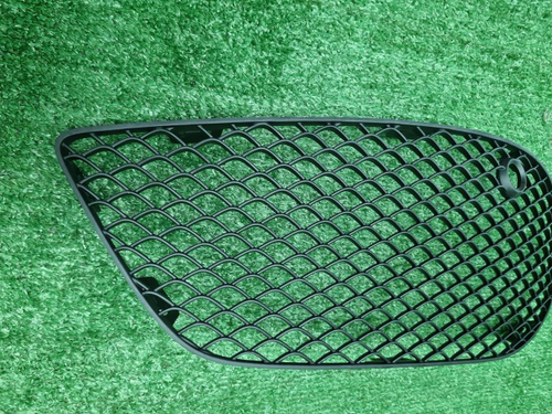Решетка бампера LH Mercedes C W205 (14-18) AMG