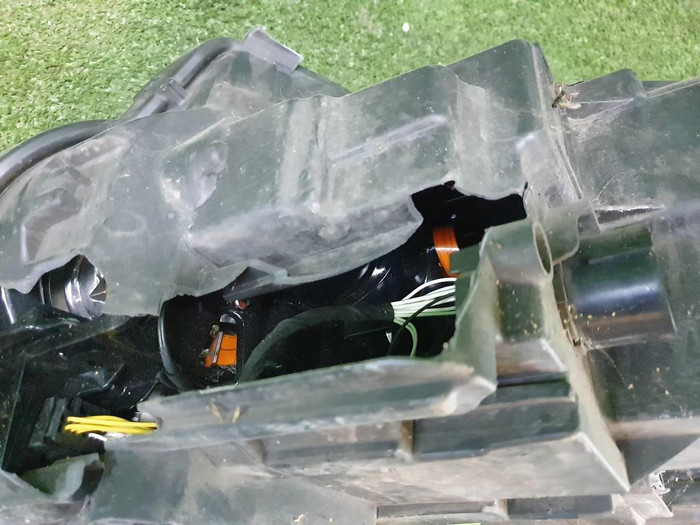 Битая Фара правая Range Rover Vogue 4 L405 (2012-2017) ксенон