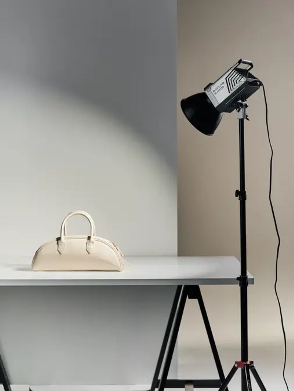 Осветитель светодиодный Raylab RL-100LED 2700-6500K с пультом