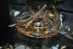 Икорница "Осетры" с нефритом