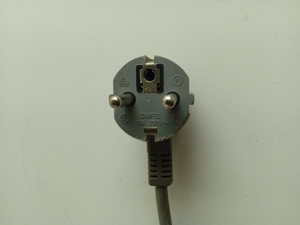 CS41072D кт126 Сетевой шнур для стиральной машины Candy CS41072D б/у