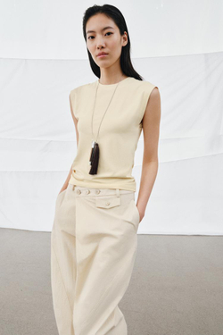 ZARA ХЛОПКОВАЯ ФУТБОЛКА, ПАСТЕЛЬНО-ЖЕЛТЫЙ