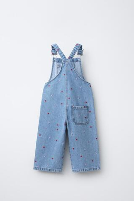 ZARA ДЛИННЫЙ ДЖИНСОВЫЙ КОМБИНЕЗОН С ВЫШИВКОЙ «СЕРДЦА», СИНИЙ