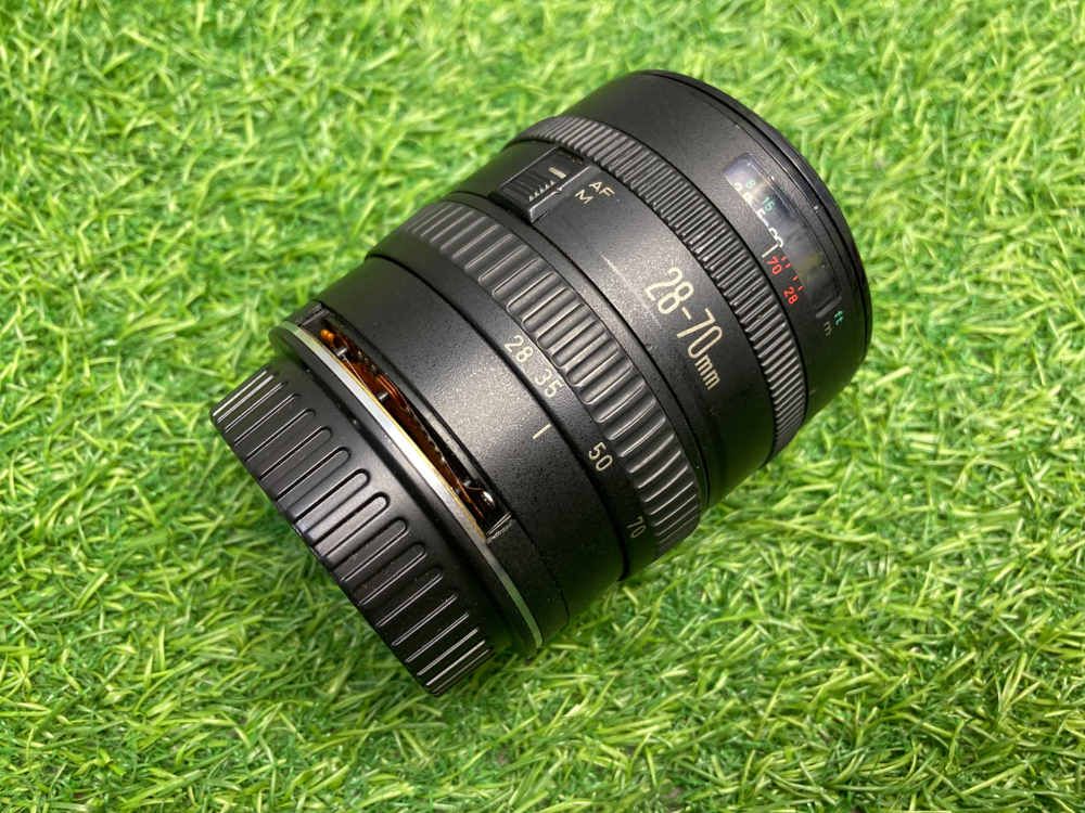 Canon EF 28-70mm 3.5-4.5 II