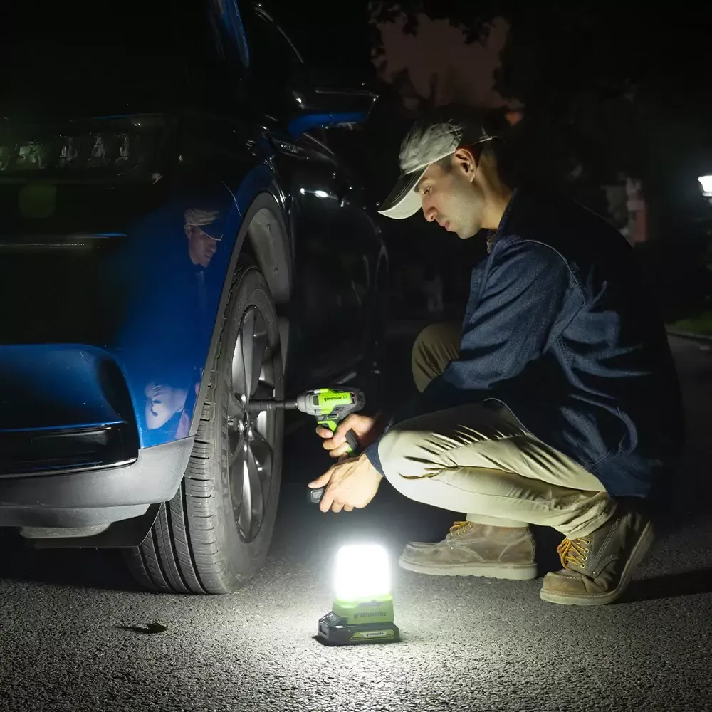 Фонарь светодиодный аккумуляторный Greenworks 24В G24LA500,3501007 без АКБ и ЗУ