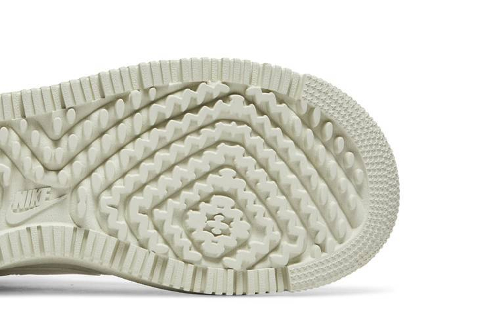 Nike Air Force 1 Utility 2.0 Hyper Sneakers