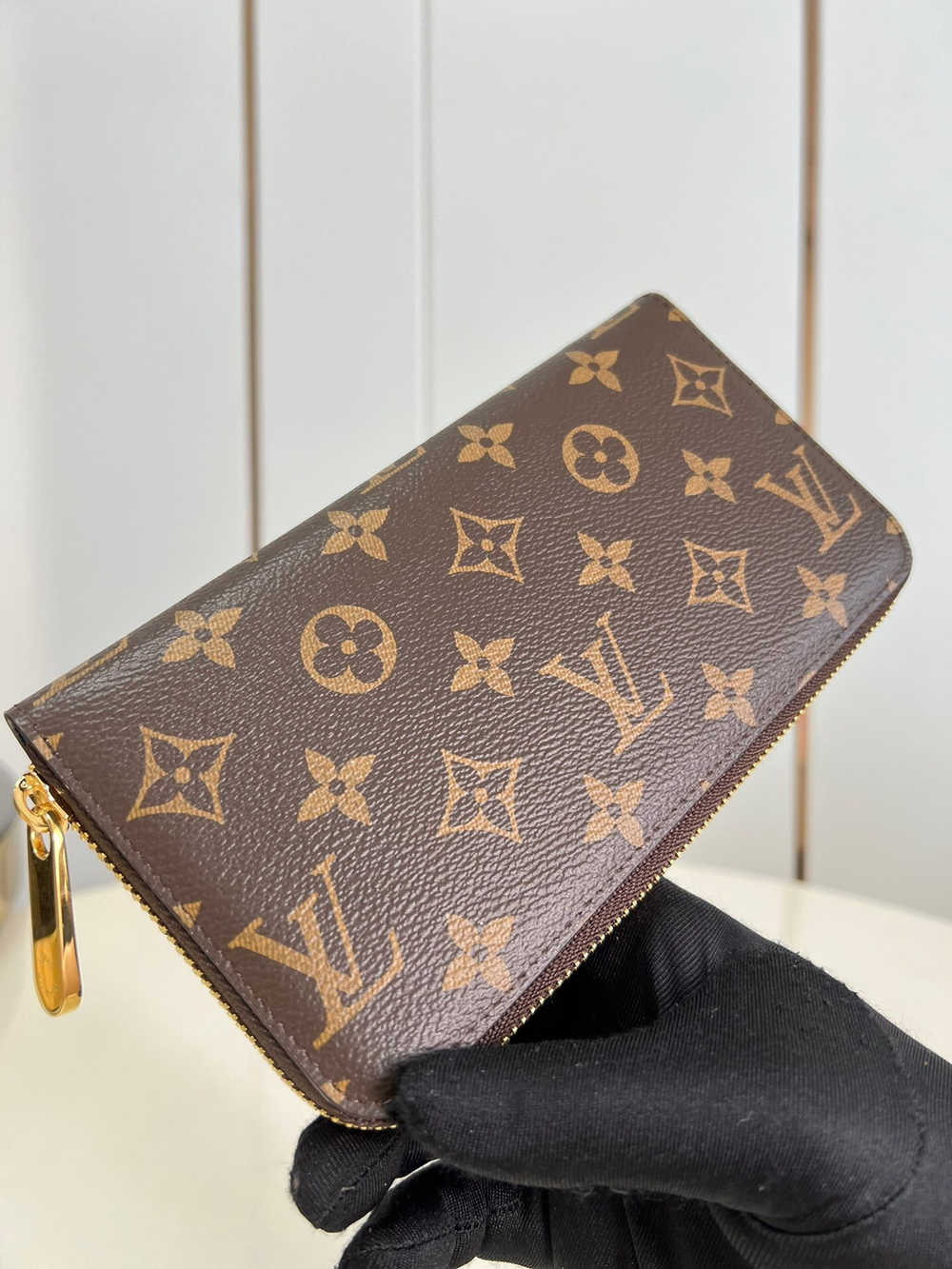 Louis Vuitton Zippy Wallet