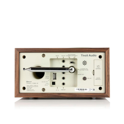 Tivoli Model Three BT Бежевый/Орех [Classic Walnut] — радиоприемник с часами