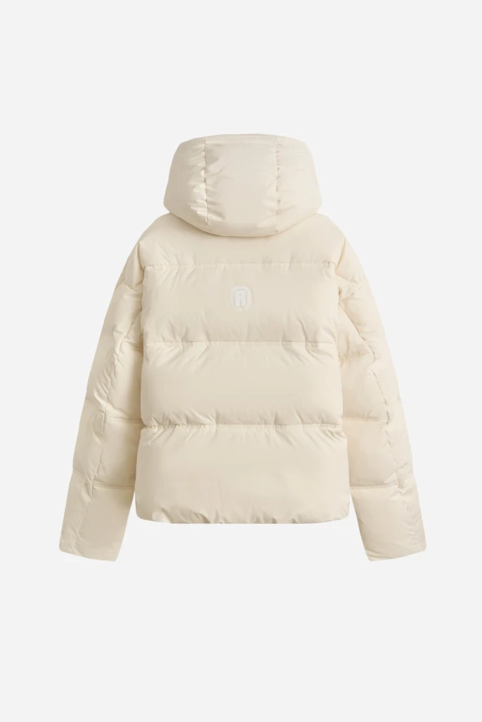 Пуховик с капюшоном