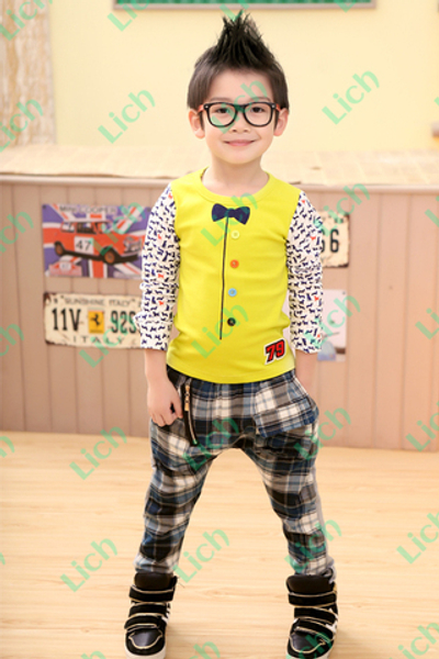 Лонгслив детский с принтом собак на рукавах и надписью на спине