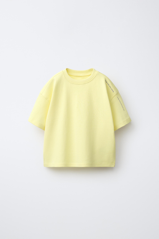 ZARA ФУТБОЛКА ИЗ ИНТЕРЛОКА С ПРИНТОМ, ЯРКО-ЖЕЛТЫЙ