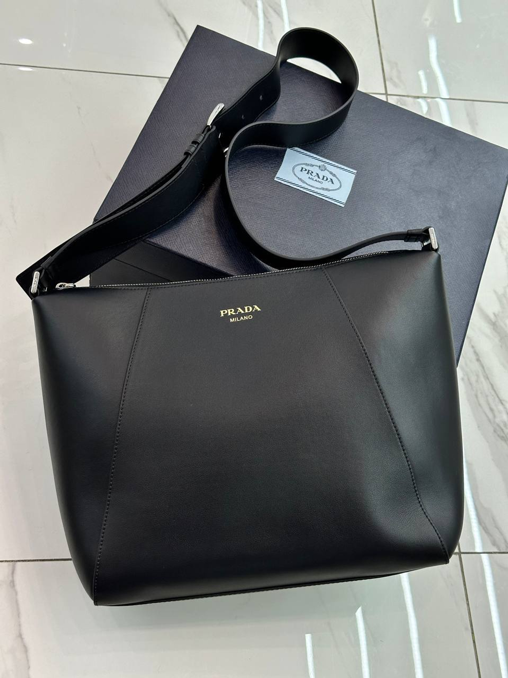 Сумка-мессенджер Prada