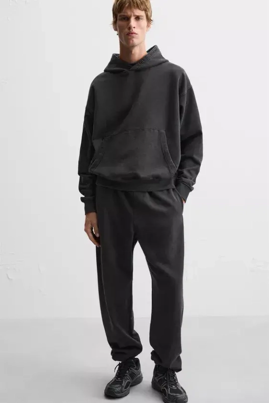 ZARA ДЖОГГЕРЫ С ЭФФЕКТОМ ПОТЕРТОСТИ, ЧЕРНЫЙ