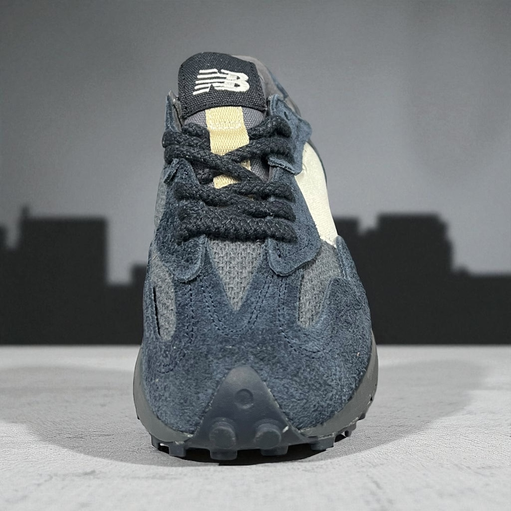New Balance 327 • Blue