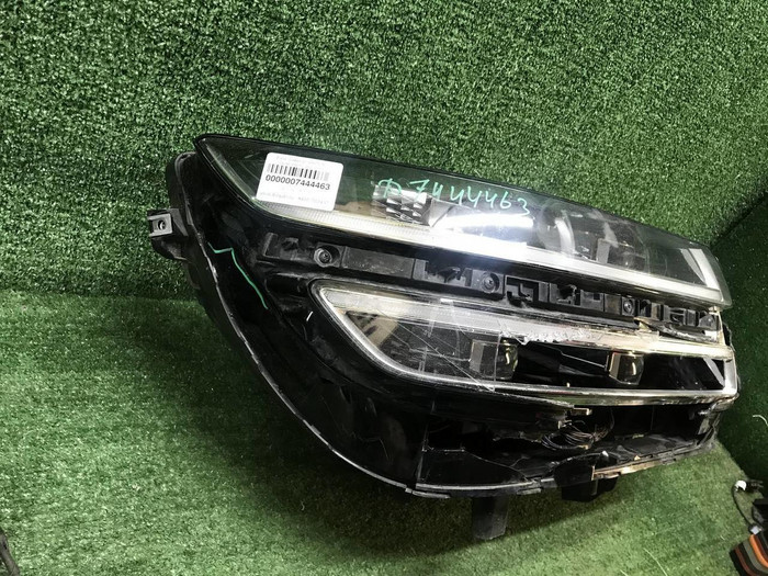 Битая Фара правая Genesis GV80 (2020-2023) LED