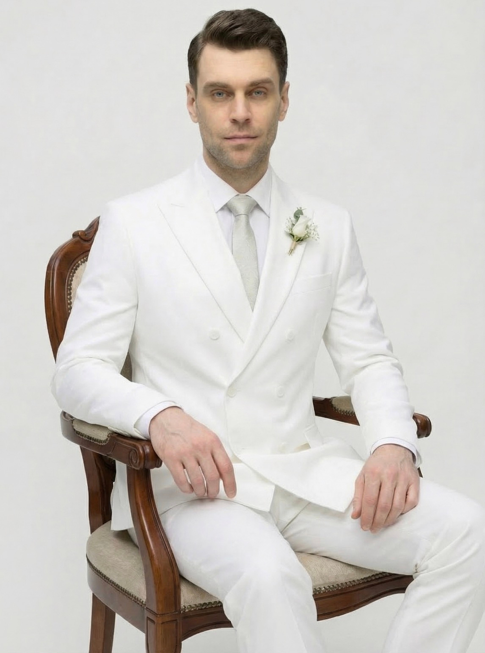 Мужской костюм двубортный (белый) А86