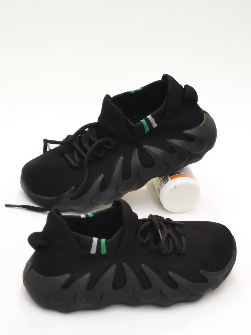 Кроссовки Изики детские - Yeezy boost- черные