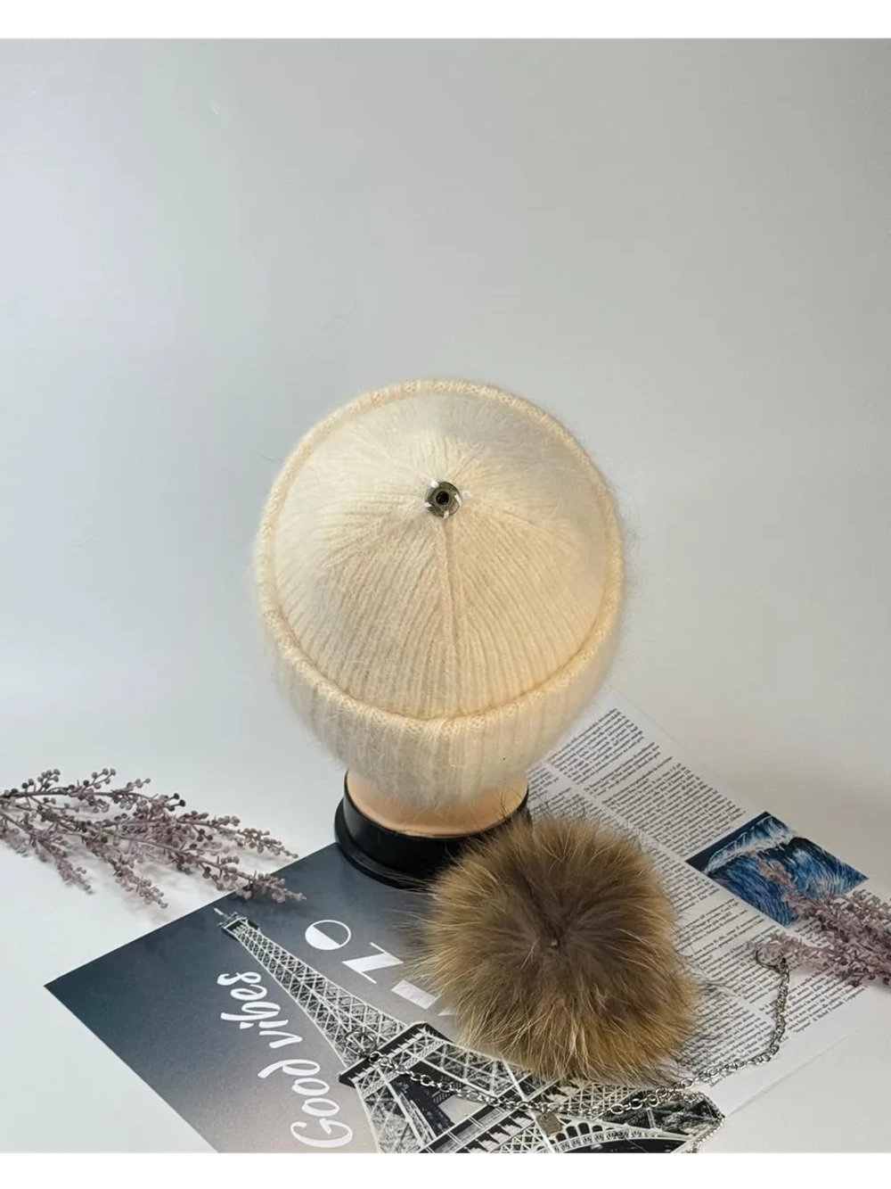 шапка ангора с меховым помпоном зимняя пушистая стильная