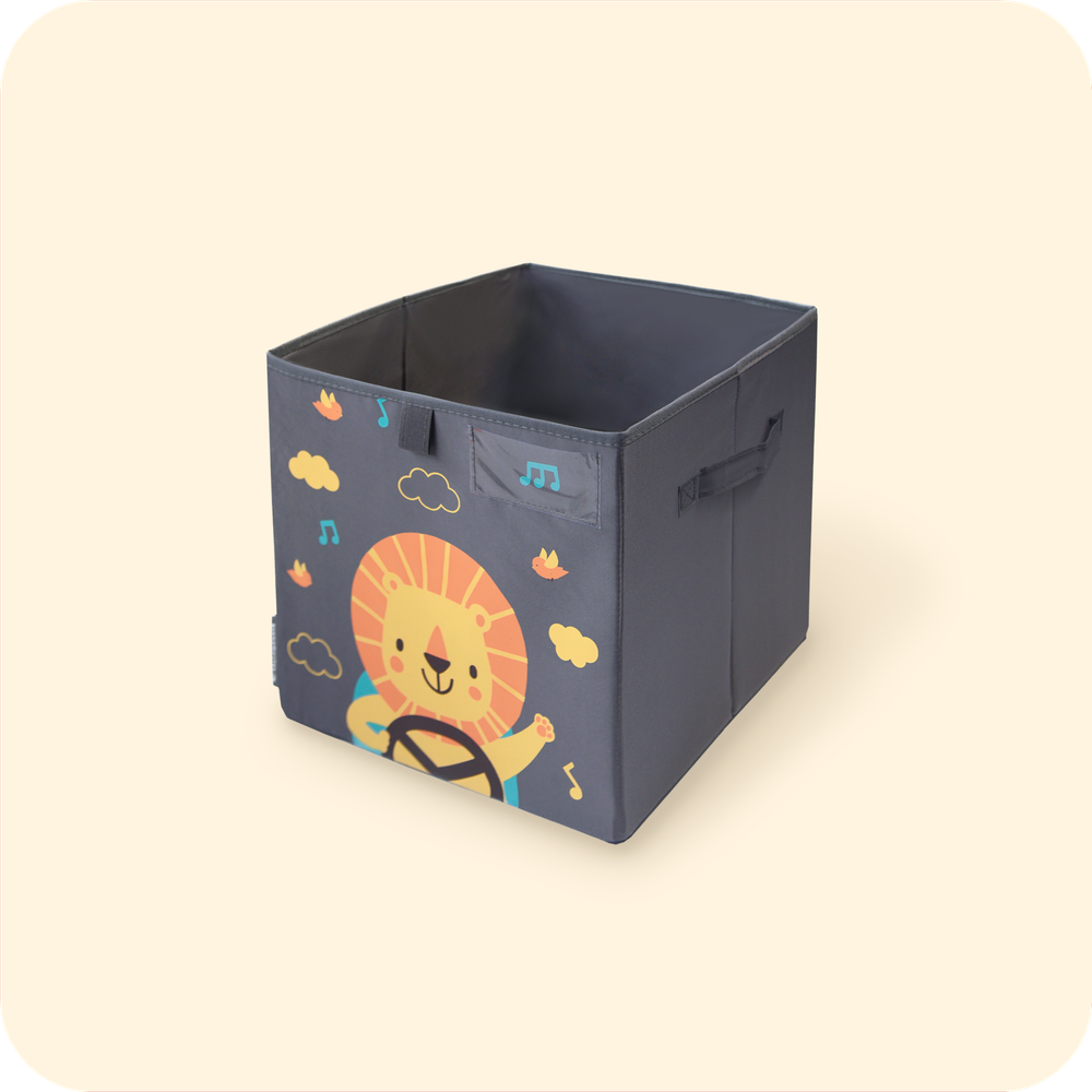 Коробка для игрушек. Львенок в машинке