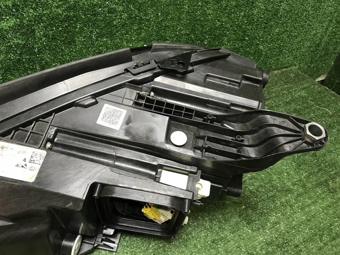 Фара правая Mercedes GLE V167 18-24 Multibeam LED