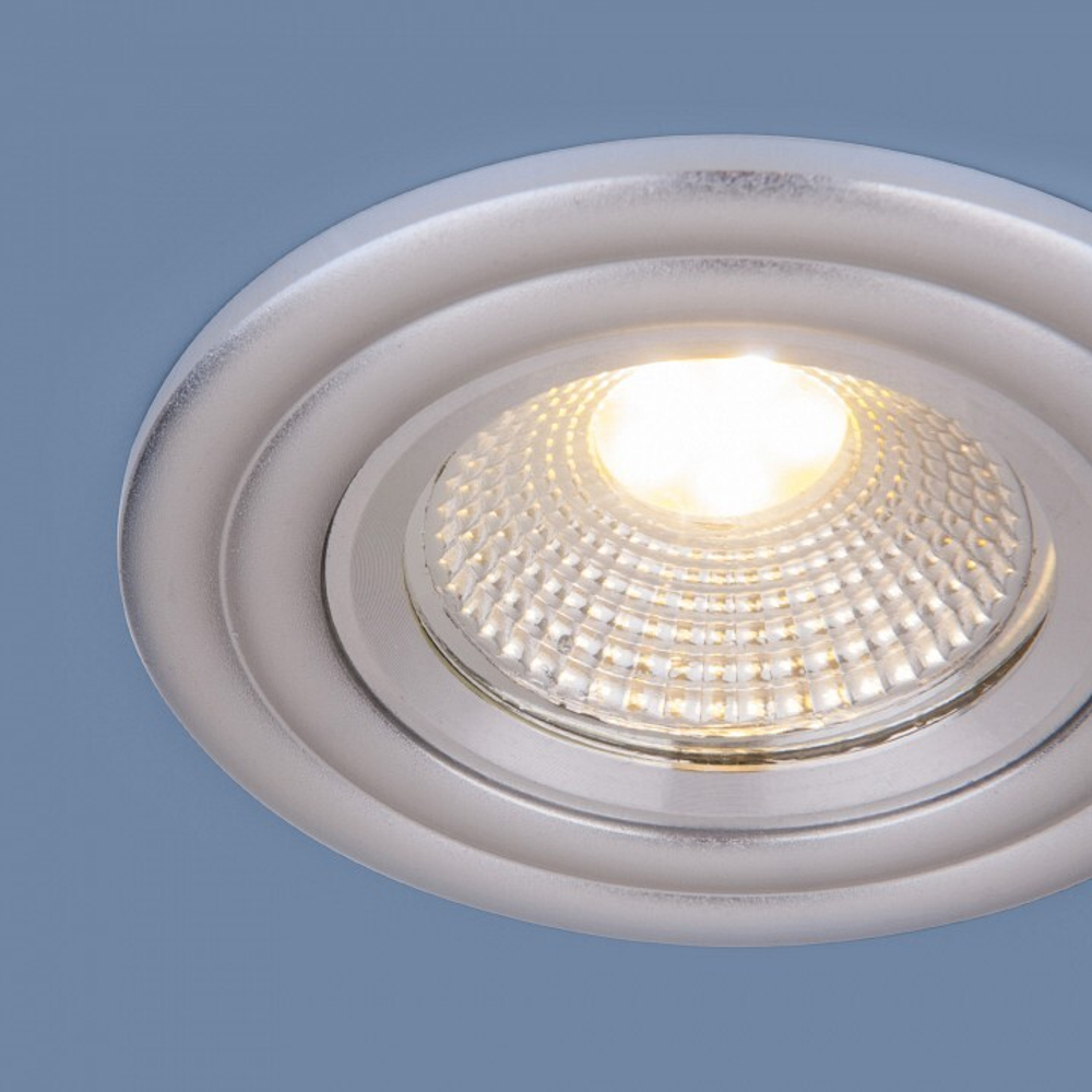 Встраиваемый светильник Elektrostandard 9902 LED 3W COB SL серебро