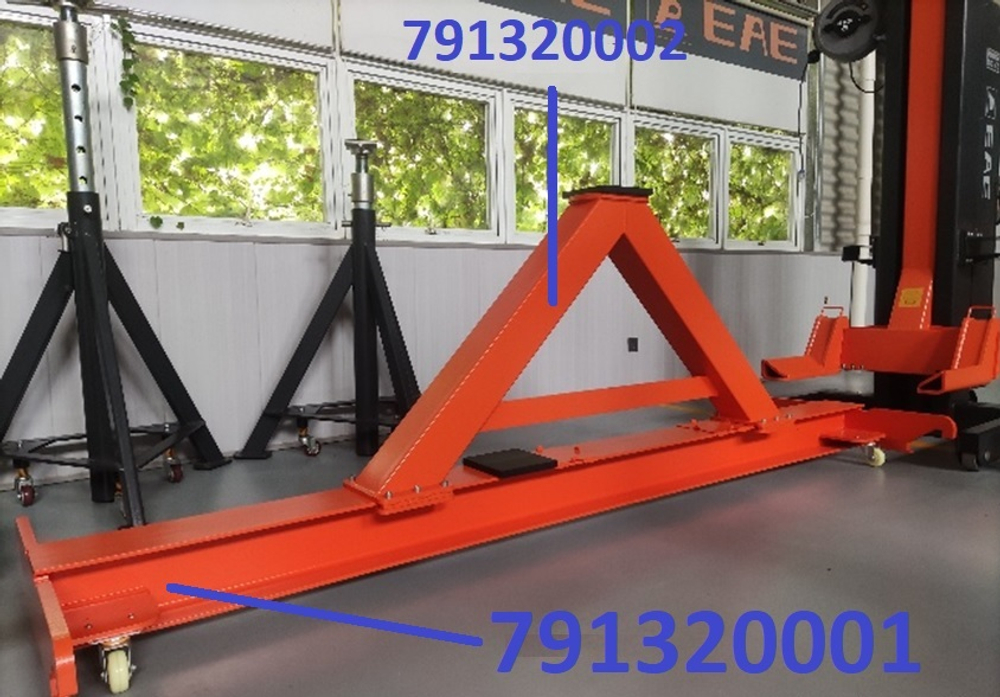 Опорная поперечная балка для подъема грузовиков за их раму.