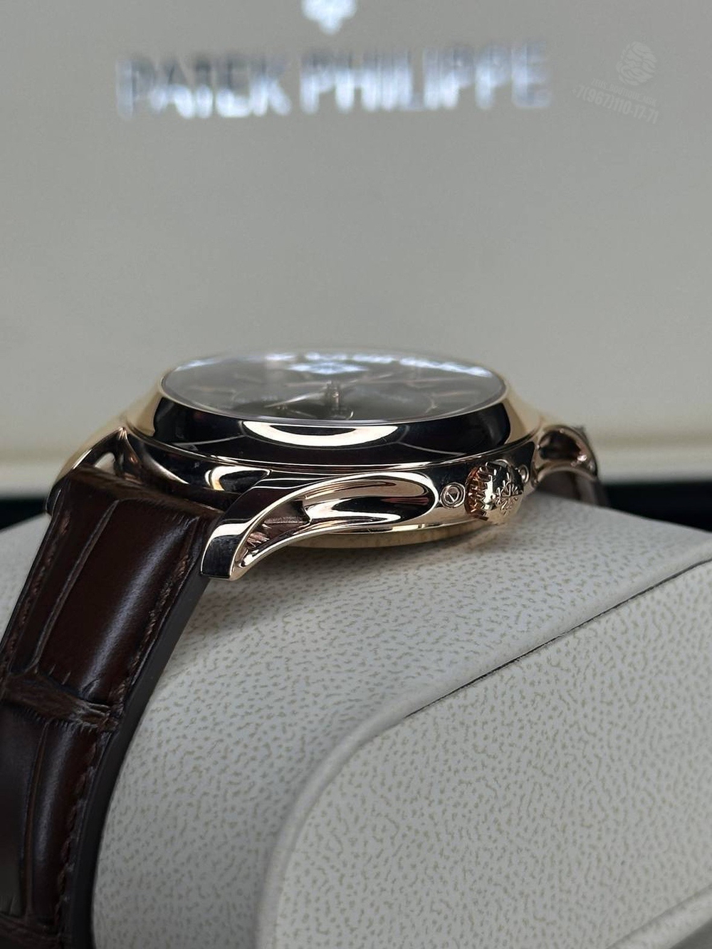 Часы Patek Philippe Complicated Watches 5205