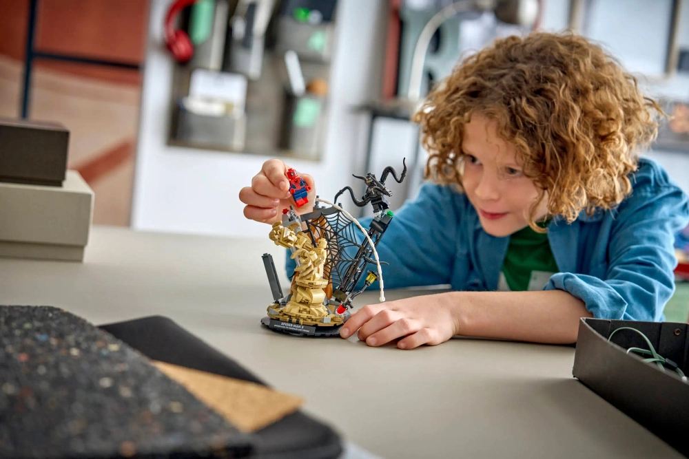 Конструктор LEGO Marvel 76334 Epic Battle: Spider-Man vs. Sandman