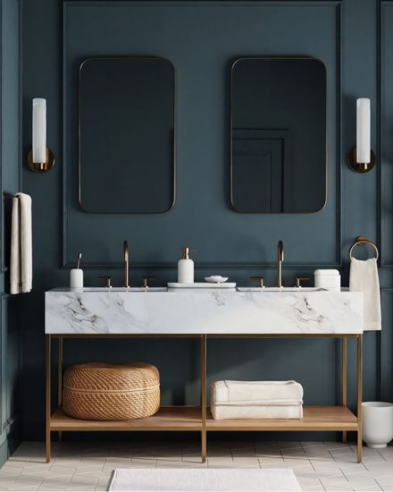 Зеркало в золотой раме “Теони”