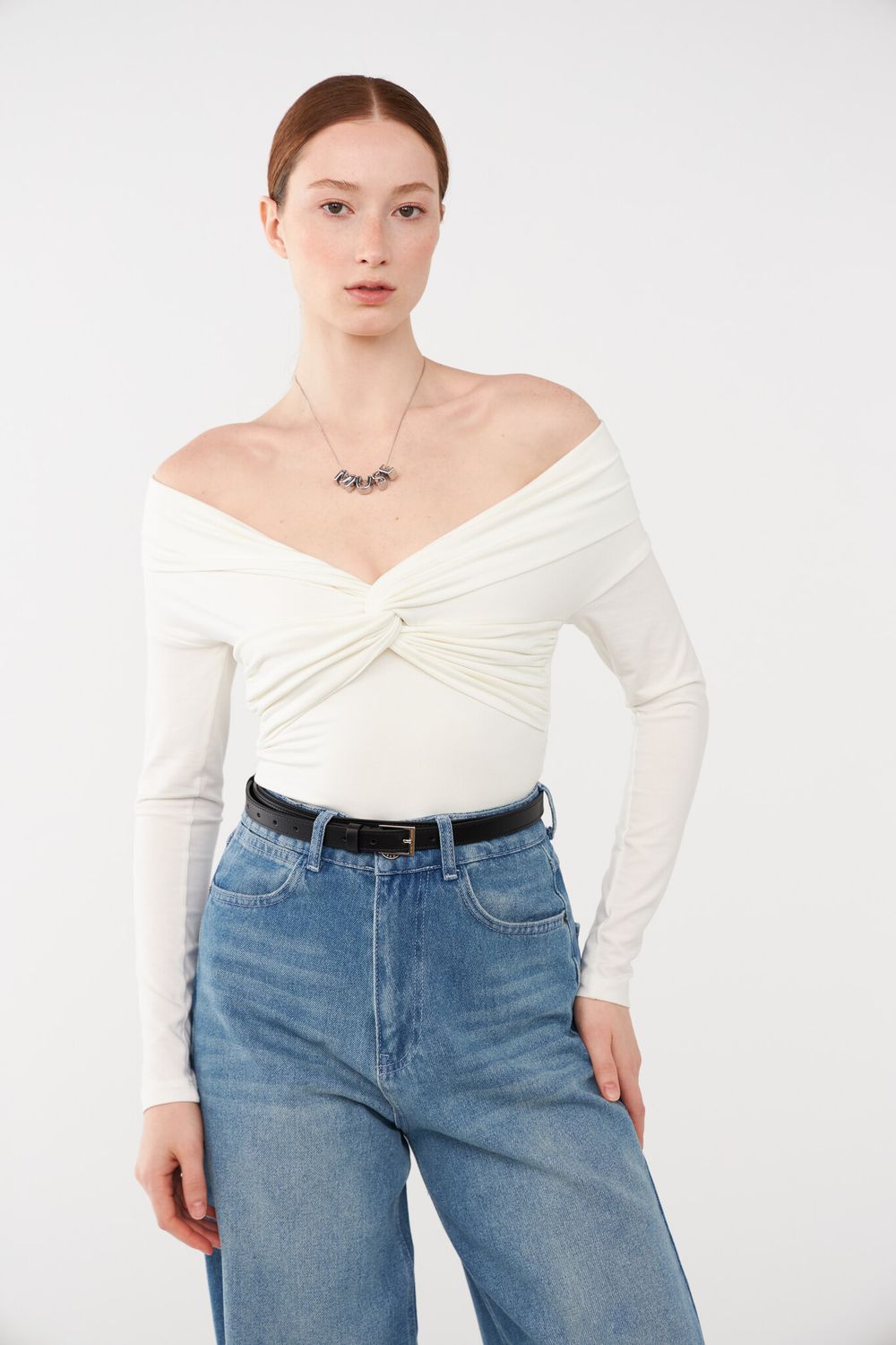 ТОП-БОДИ С ОТКРЫТЫМИ ПЛЕЧАМИ, МОЛОЧНЫЙ