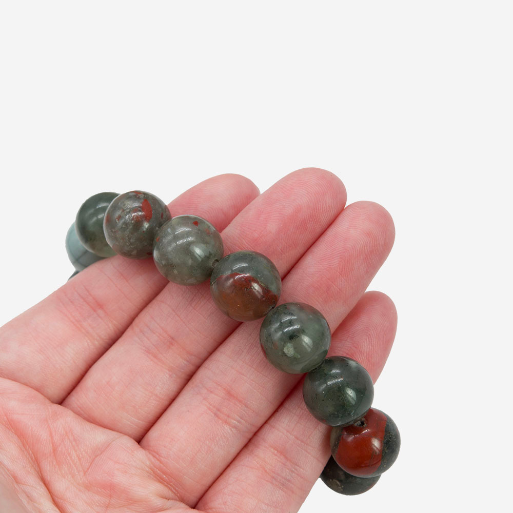 Халцедон с гелиотропом натуральный, 12,8мм, шар