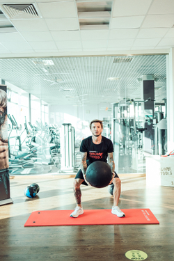 Тренировочный мяч Wall Ball Deluxe 4 кг