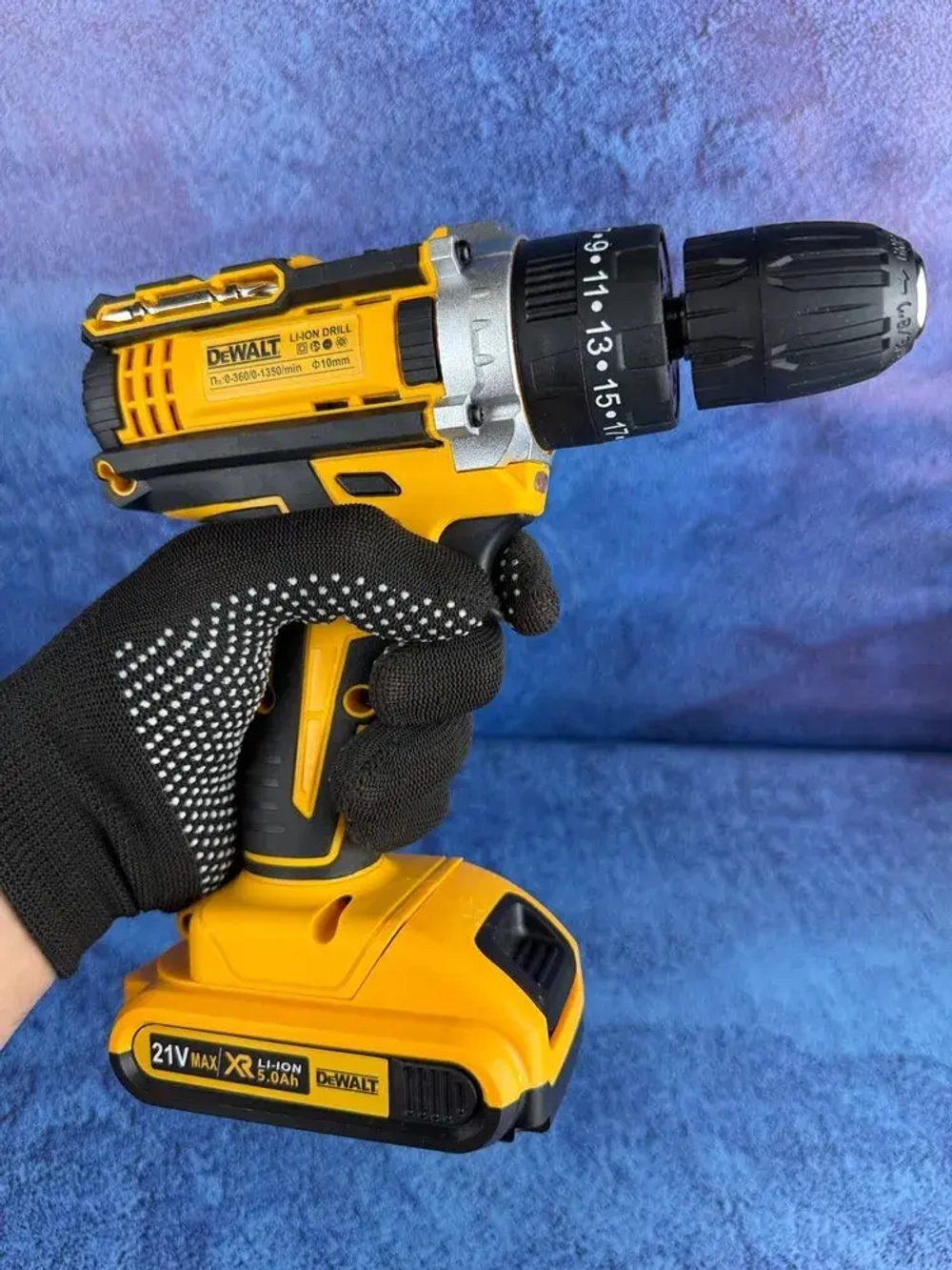 Шуруповерт аккумуляторный Dewalt 21V, 2 АКБ, Дрель-шуруповерт Деволт с набором инструментов