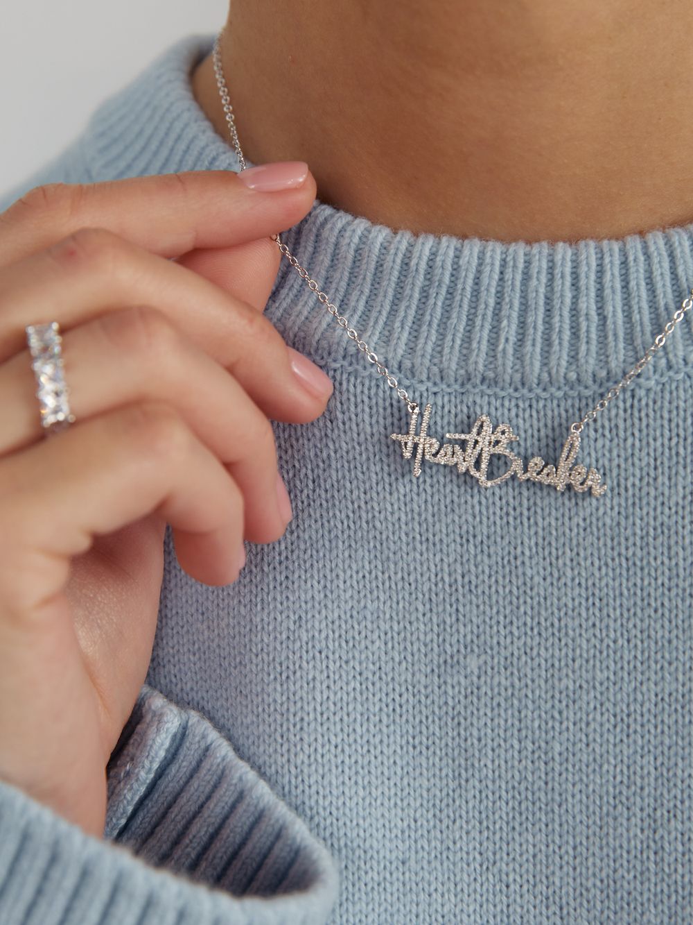 HEARTBREAKER SHINE NECKLACE