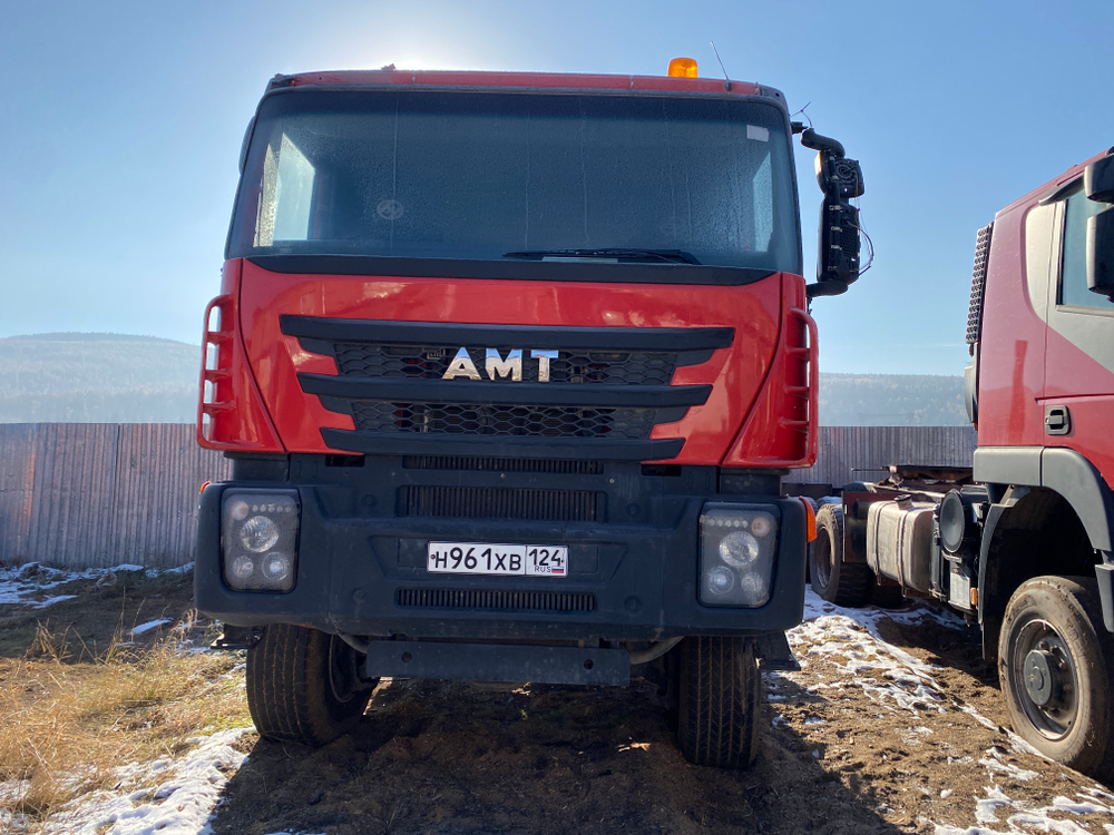 AMT N.V. 6329* 6x6 Седельный тягач с КМУ 632910 (Дизельный, 12,9 л, 476 л.с., МТ)