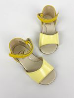 Новые сандалии Galucci, 24